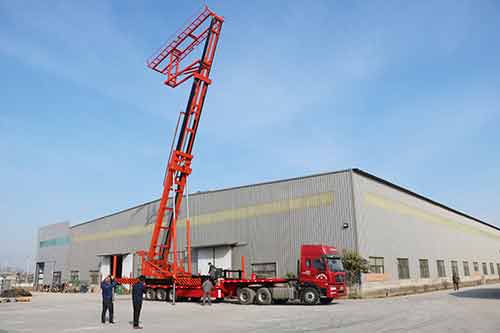 新鄉(xiāng)客戶購買一臺高空舉升壓瓦機(jī)